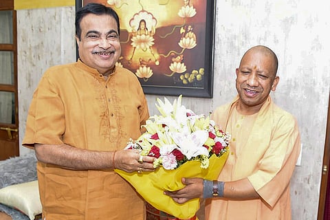 Yogi meets Nitin Gadkari